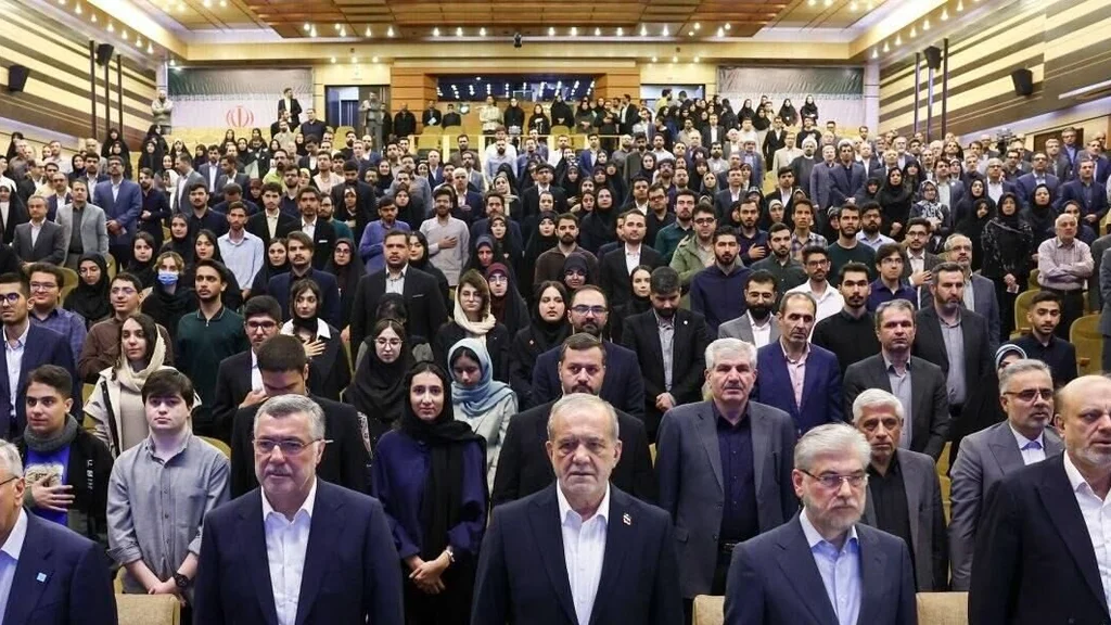 Pezeshkian Opens Academic Year Ceremony, Inaugurates War Photography Exhibition