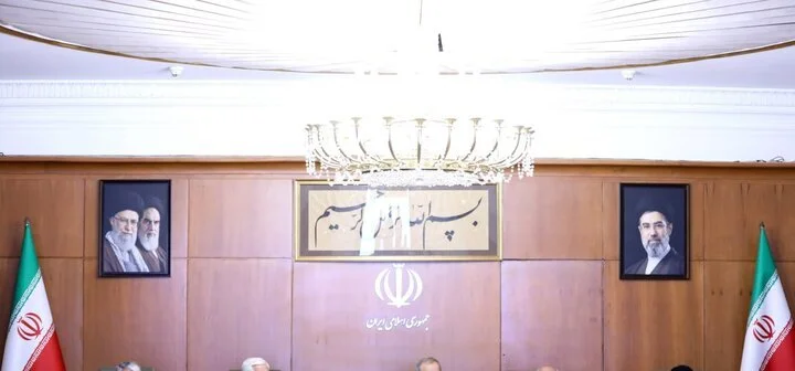 Iran's Cabinet Pledges Full Support for Leader's Path