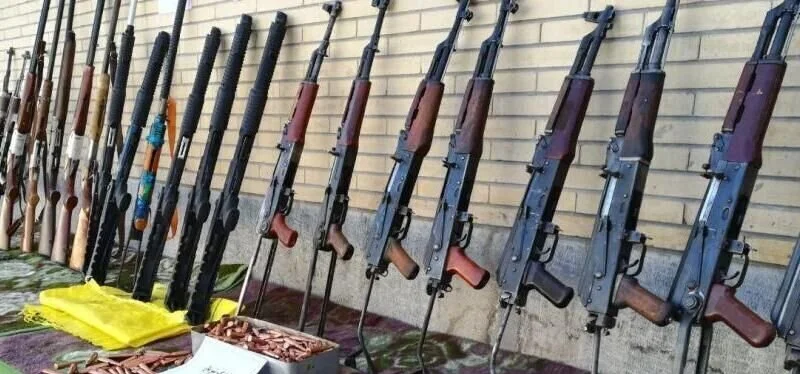 Iran Intelligence Ministry arrests two arms smuggling suspects in western Iran