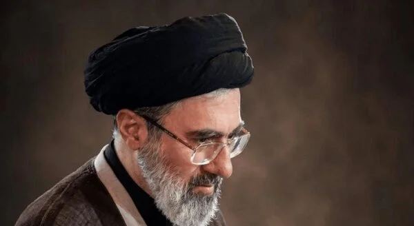 Iranian media professionals pledge to follow Leader's guidelines