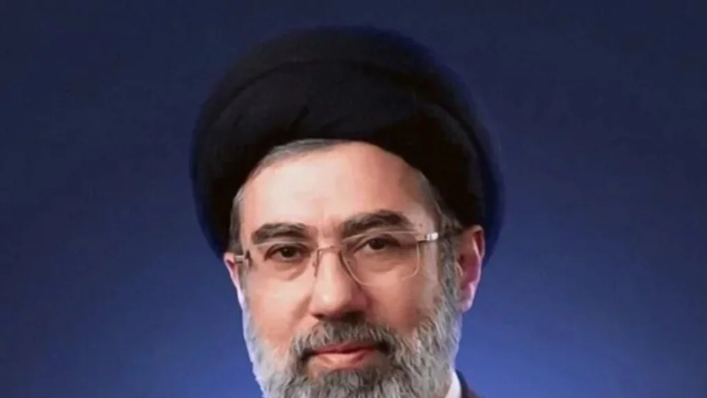 Leader Calls Police a Key Pillar of Iran's Security in Law Enforcement Week Message